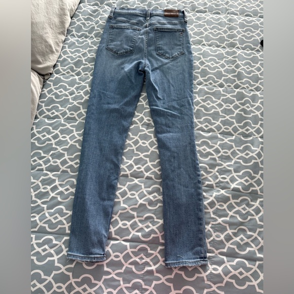 Madewell Women's 11” Road Tripper Jeans Blue Jeans - Picture 5 of 5